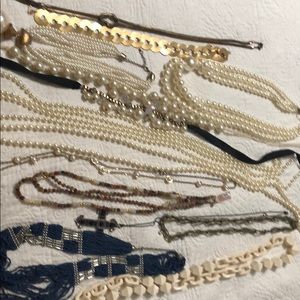 Bundle of necelaces